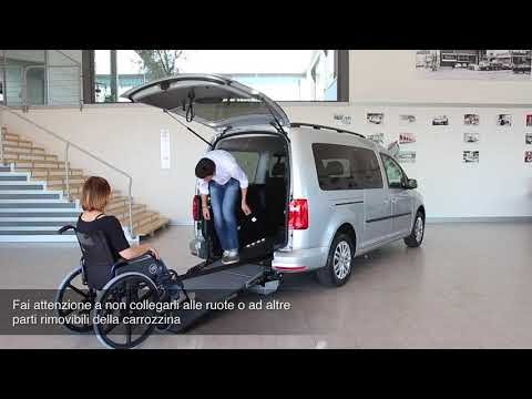 Dimostrazione della rampa del Volkswagen Caddy Maxi F-Style